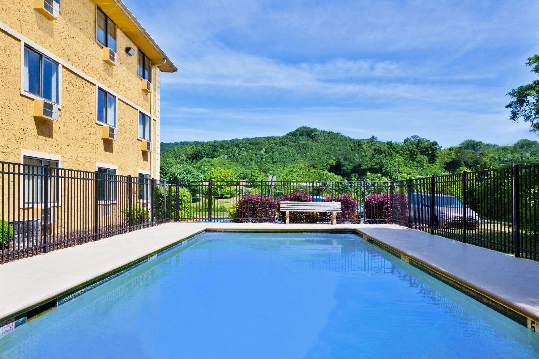 Super 8 By Wyndham Chattanooga Lookout Mountain Tn Extérieur photo